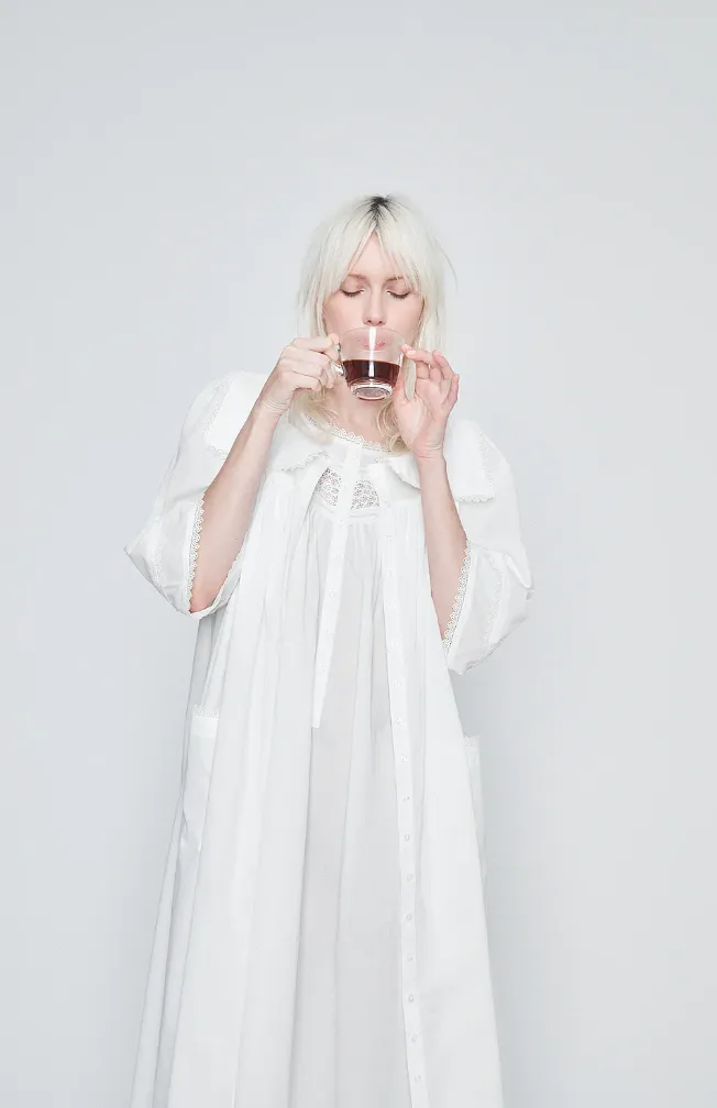 310 COZETTE STREET WHITE LACE ROBE