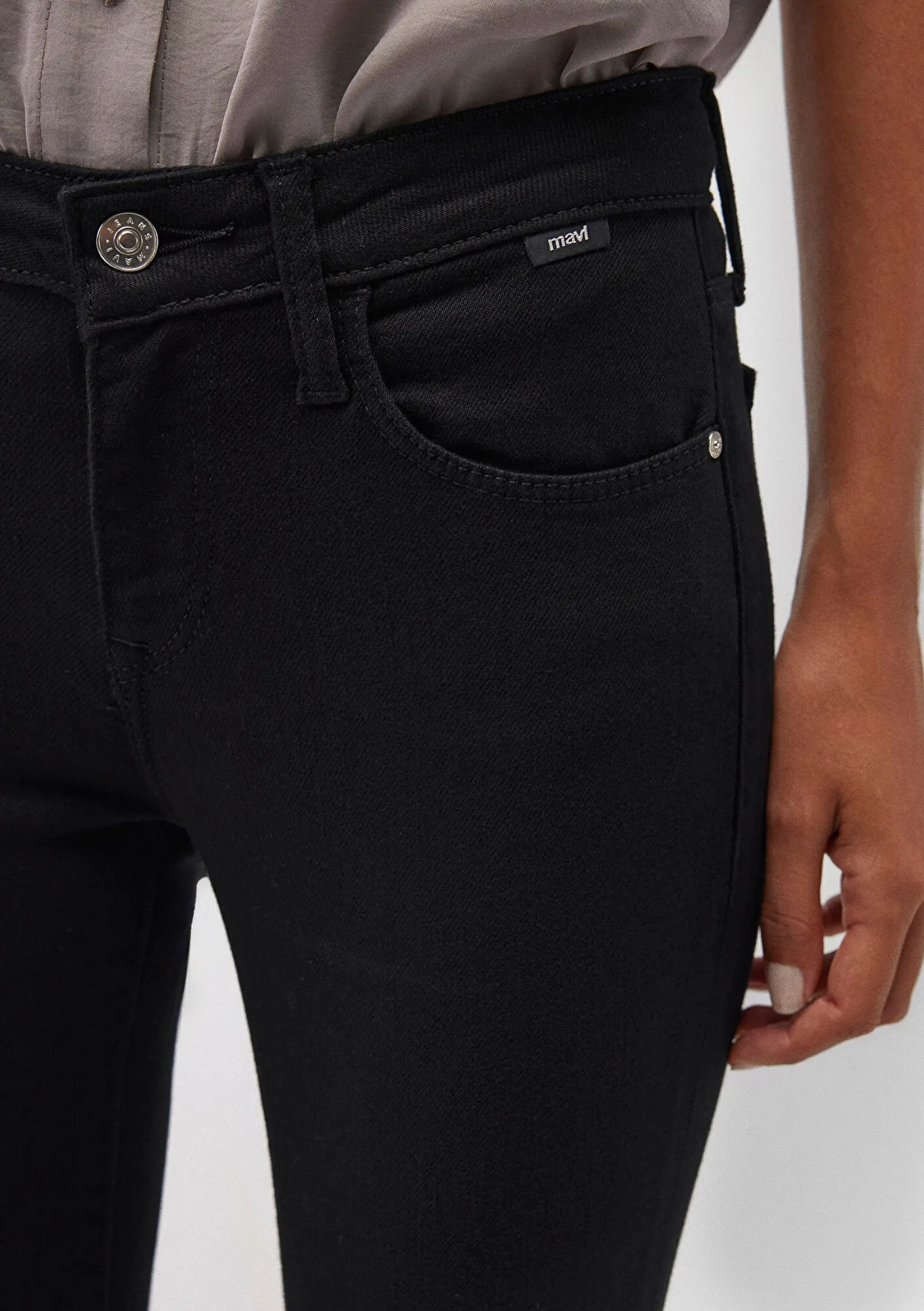 Ada Double Black 90s Jean Pants