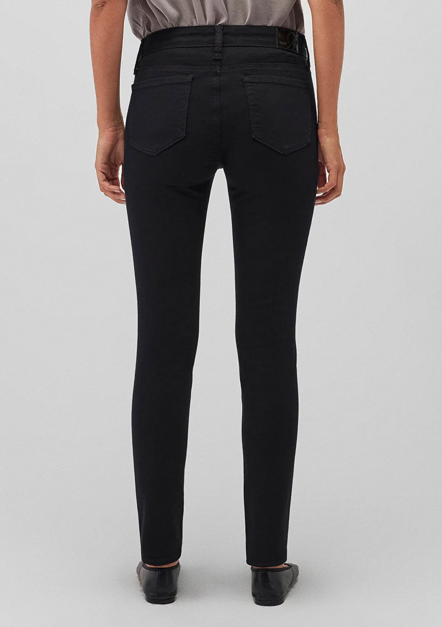 Ada Double Black 90s Jean Pants
