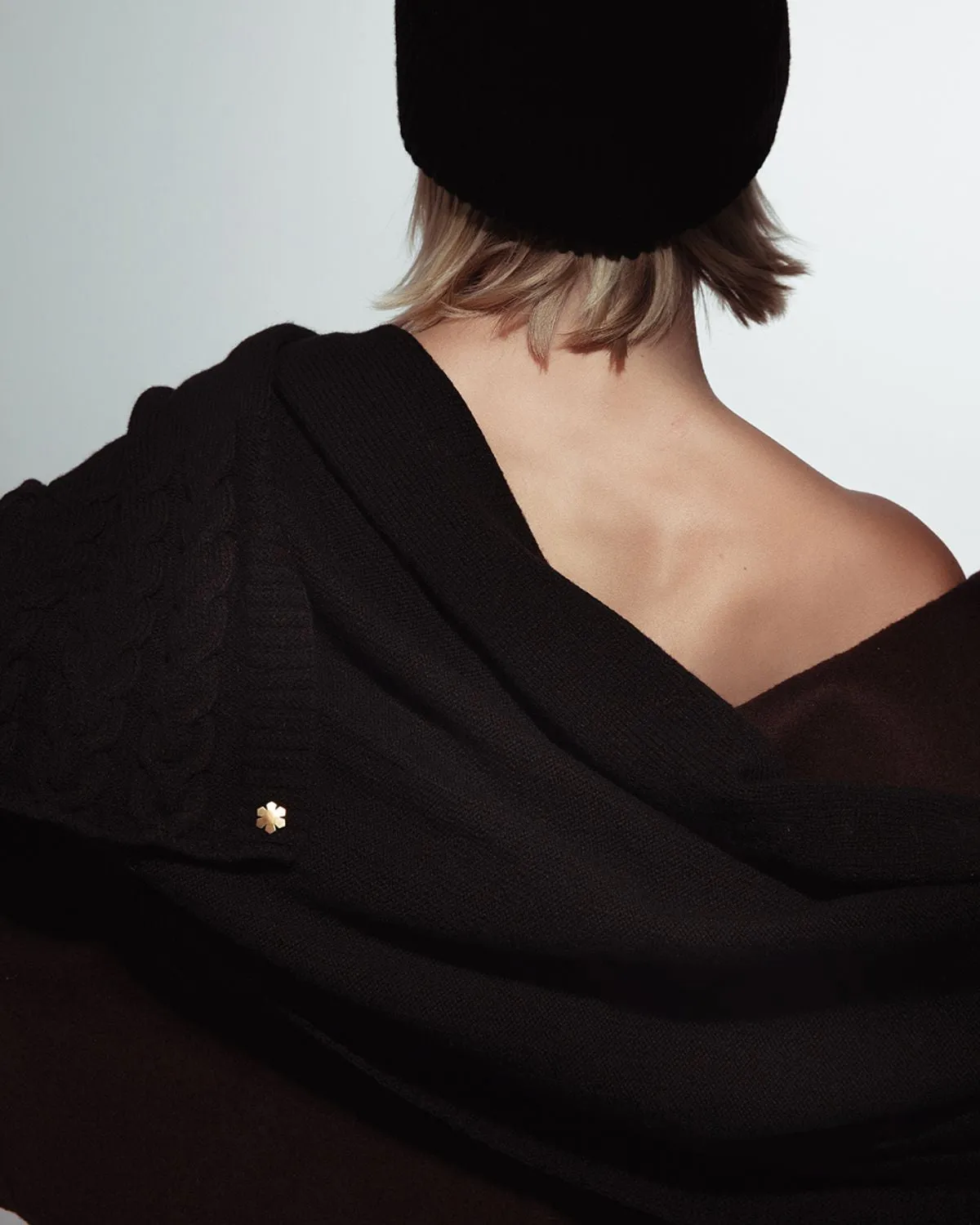 ARIE GRAND SCARF - WOOL