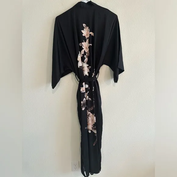 BABEYOND Long Floral Satin Kimono Robe Silky Sleepware and Bath Robe