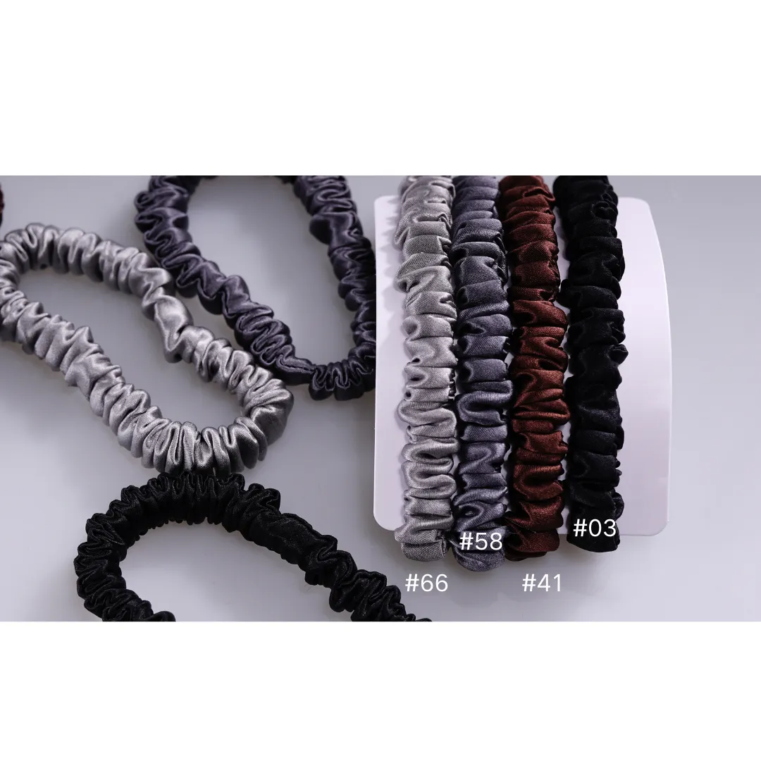 Black silk scrunchies mini - In Stock