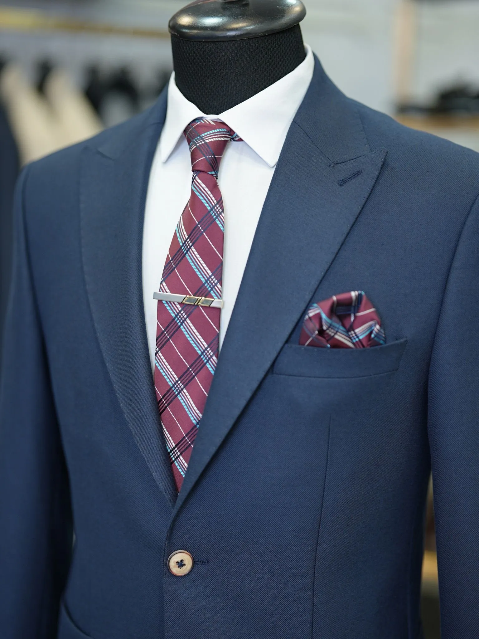 Brabion Vicenza Navy Blue Slim Fit Suit - The Perfect Choice for Any Occasion