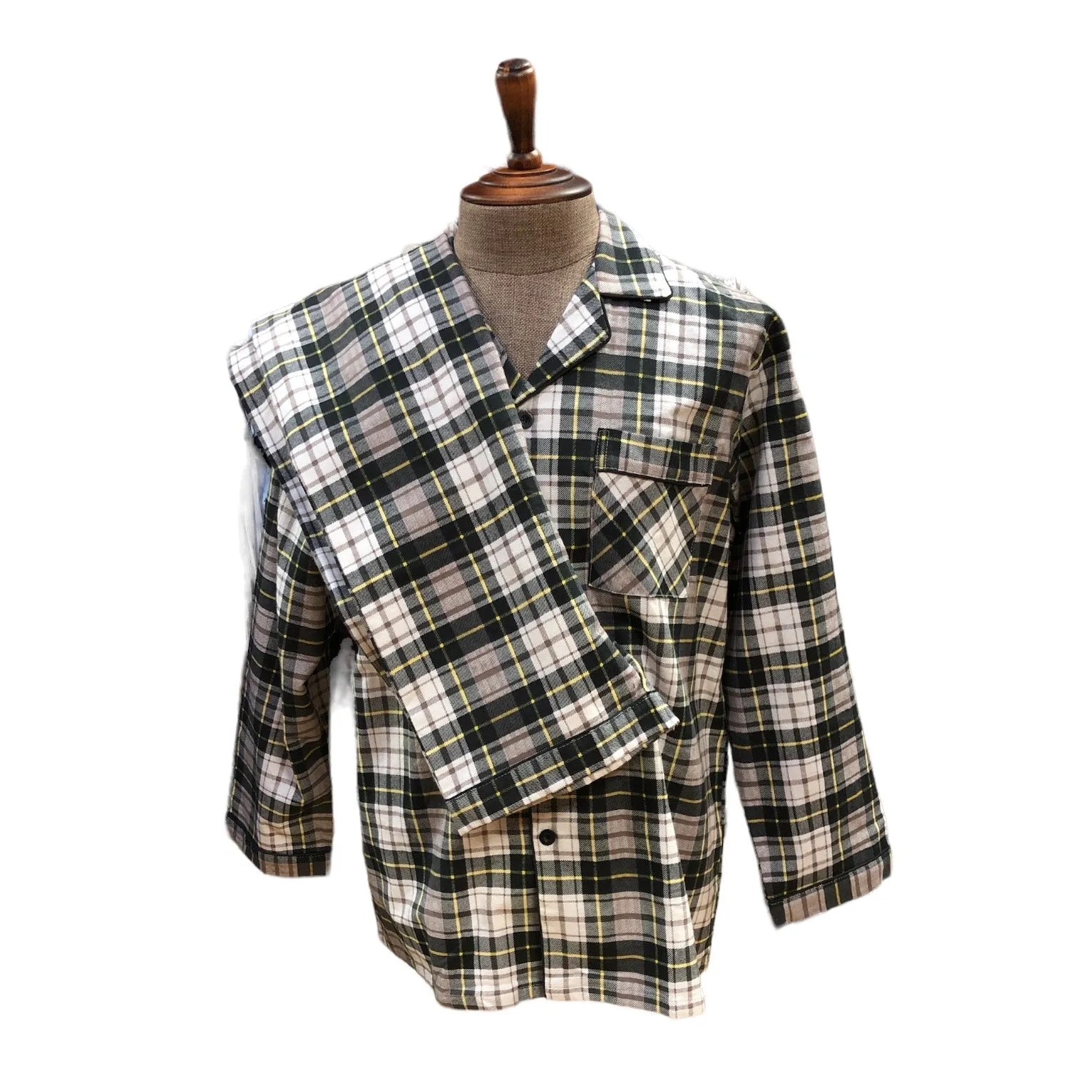 BULK BUY - Men's Two Piece Flannel Pajama Set with Matching Bottoms (8-Pack)