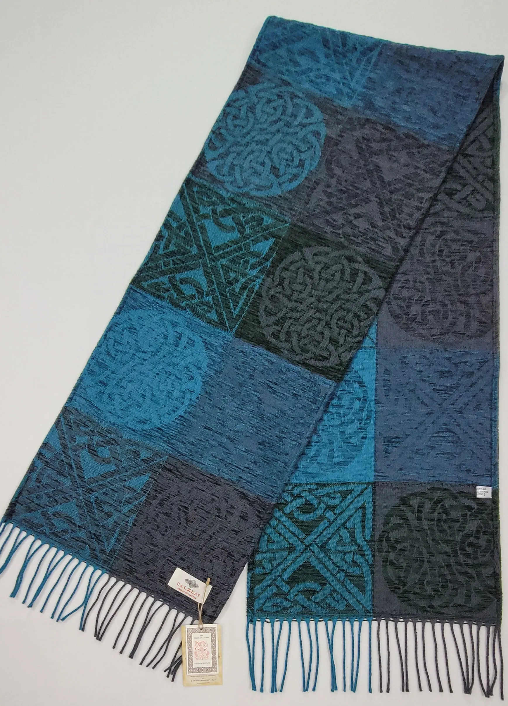 Celtic Knot Skye Scarf