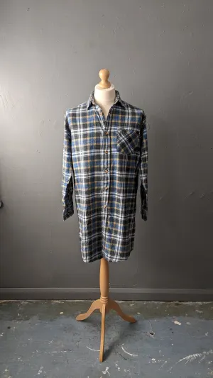 Cotton Flannel Long Shirt, 90s Vintage Mens Nightshirt, Size Medium