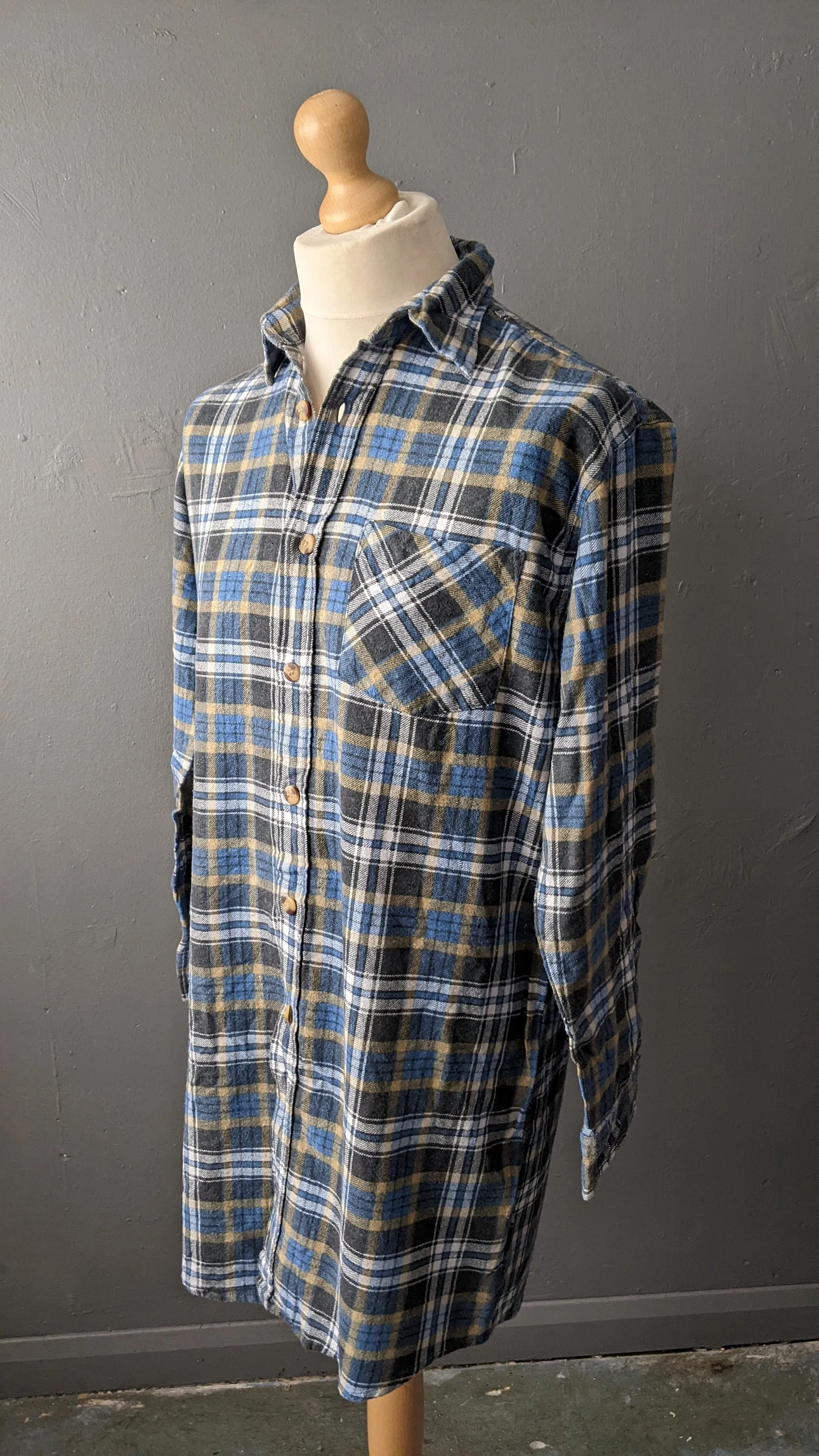 Cotton Flannel Long Shirt, 90s Vintage Mens Nightshirt, Size Medium
