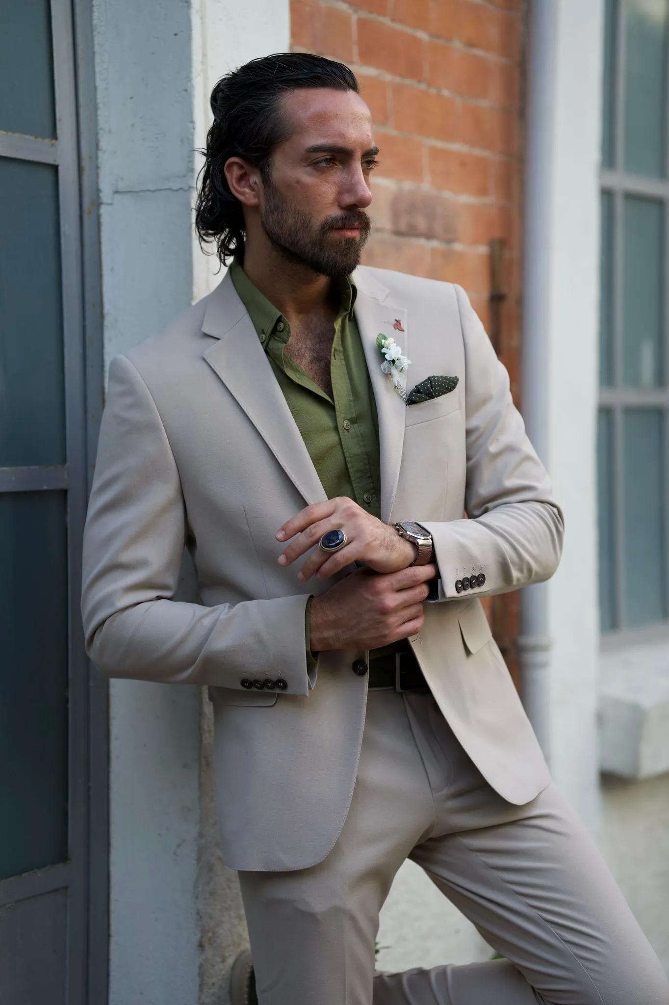 Evo Beige Slim Fit Notch Lapel Suit for Every Occasion