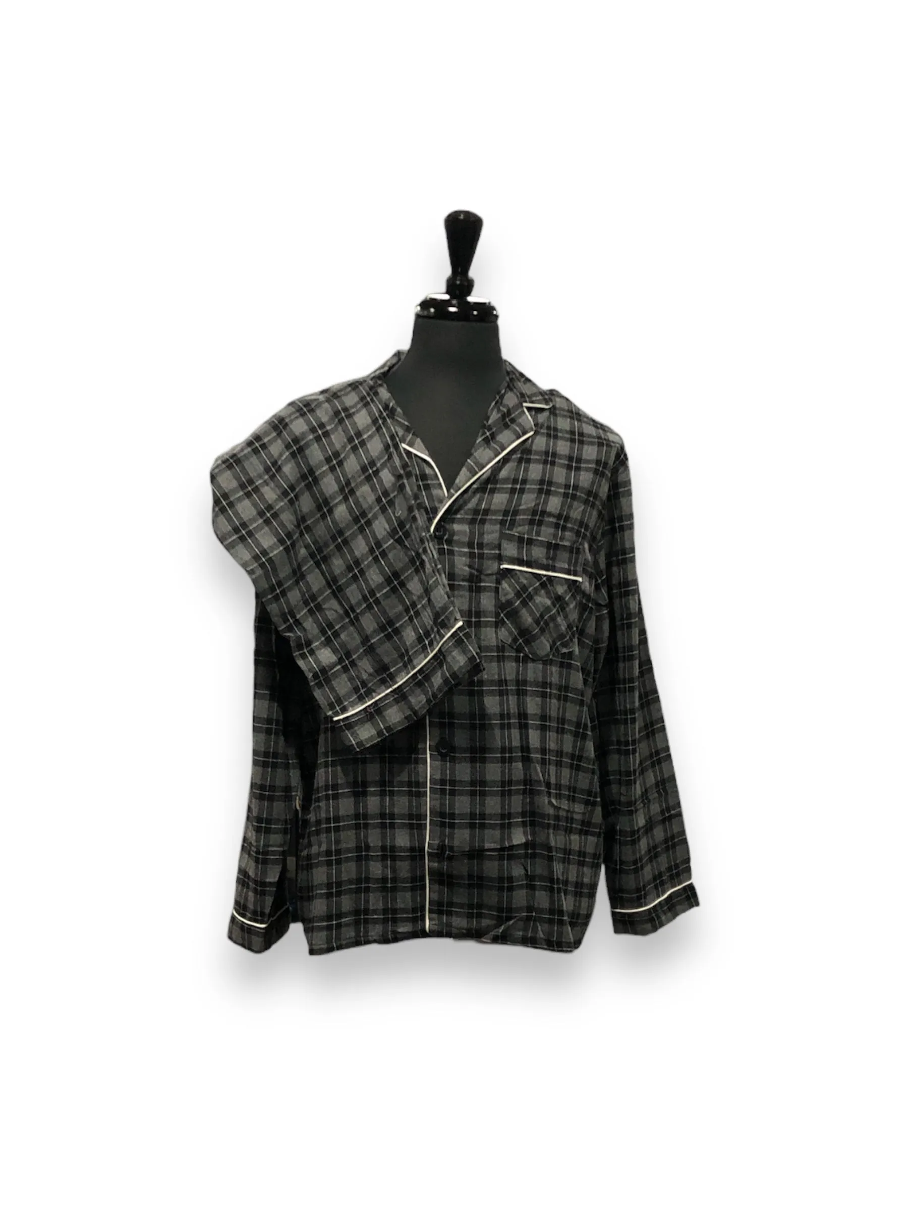 Men's Two Piece Flannel Pajama Set with Matching Bottoms