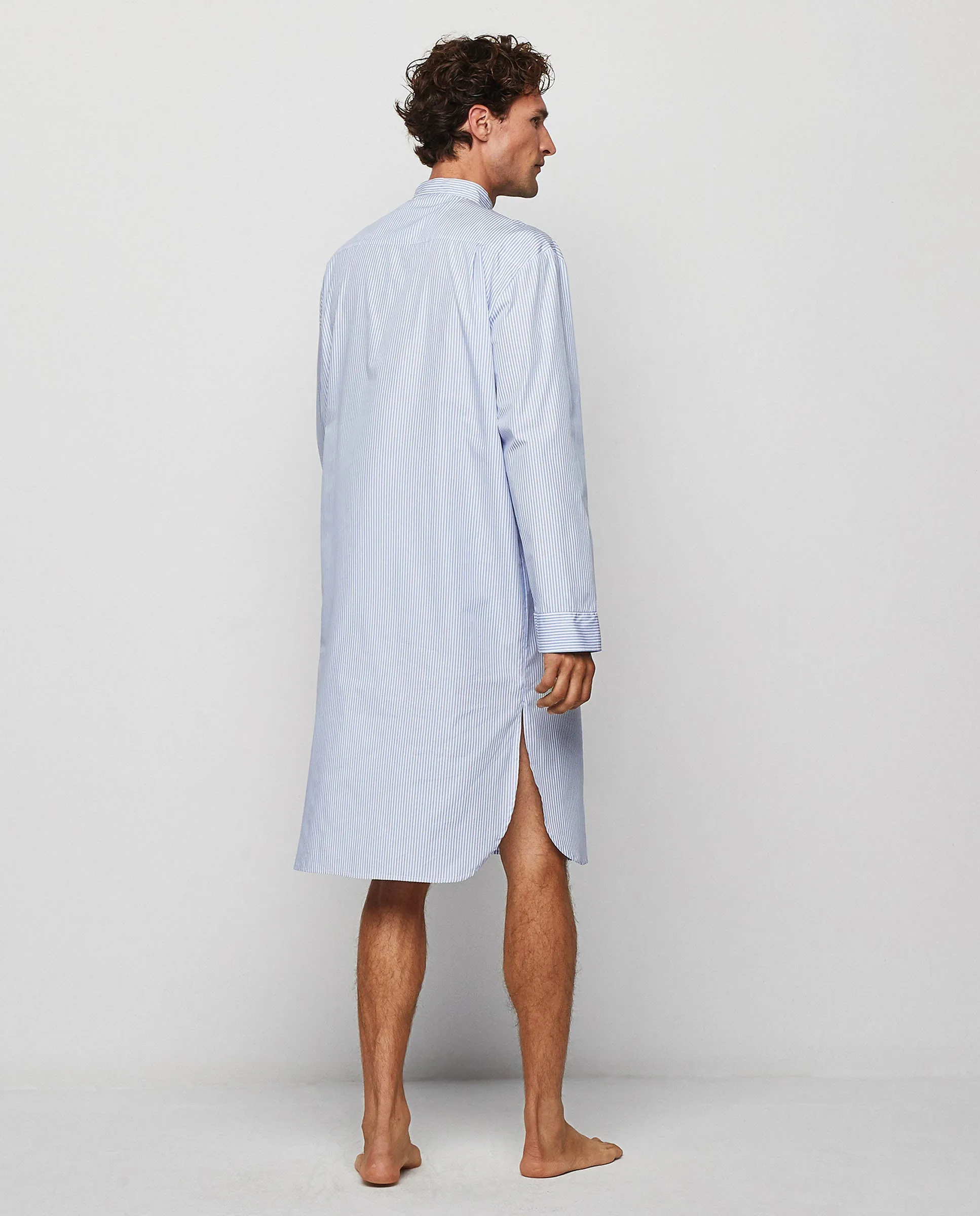 Nightshirt de rayas blancas y azules