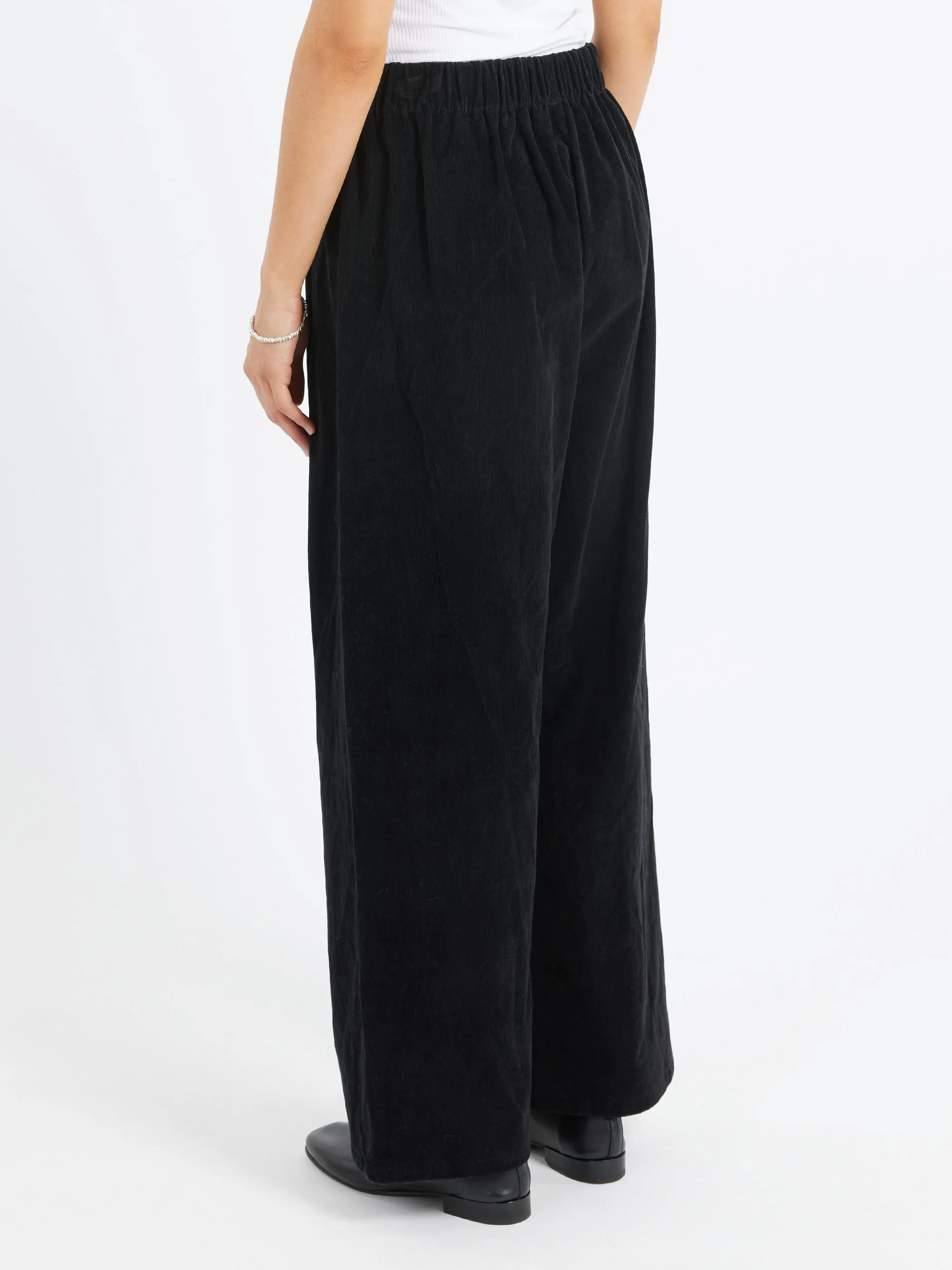 P1382 Trousers
