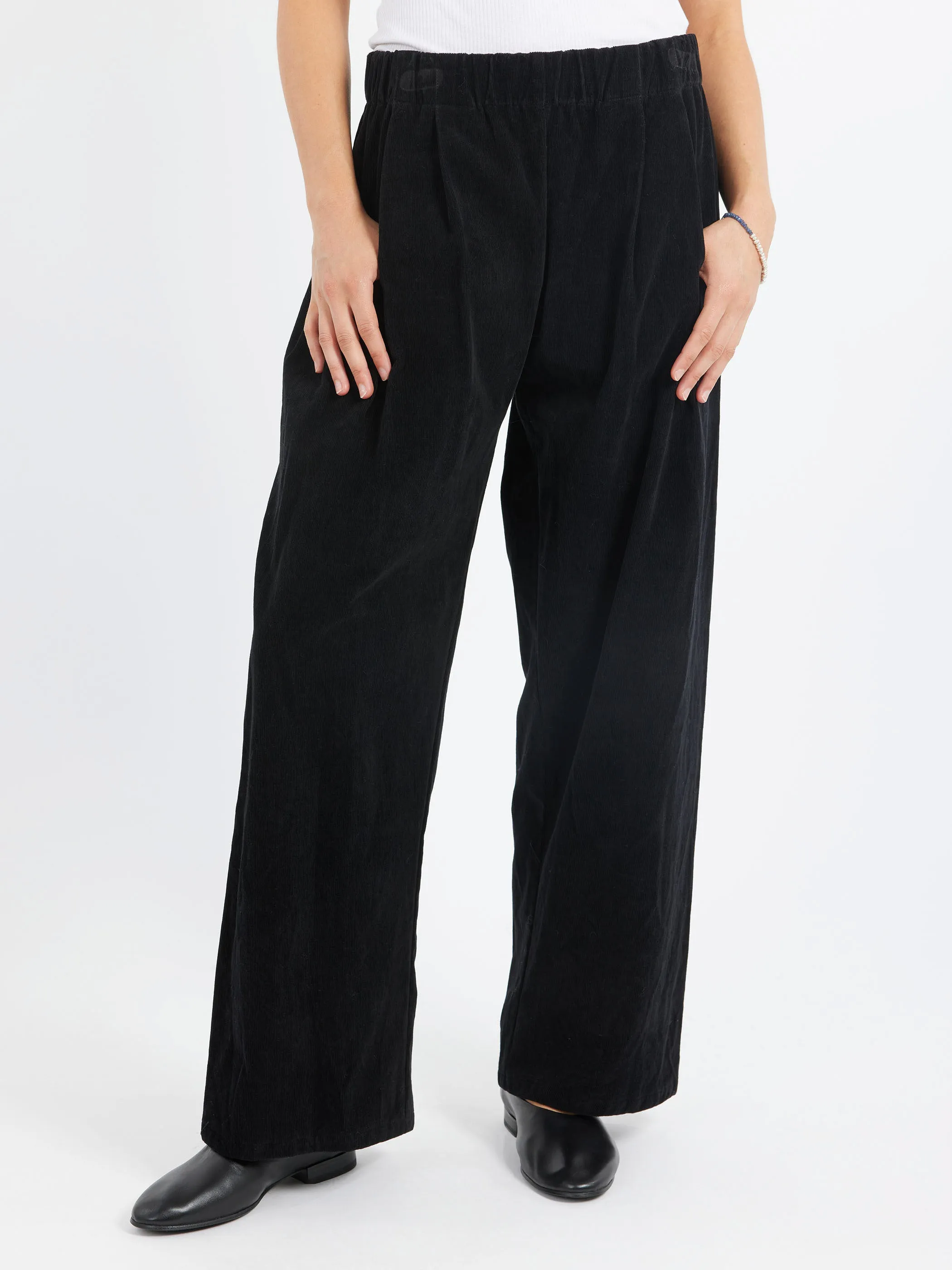 P1382 Trousers