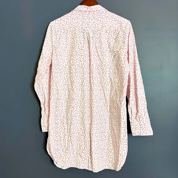 Petite Plume Women's Twill Nightshirt in Sweethearts White Pink Size Medium