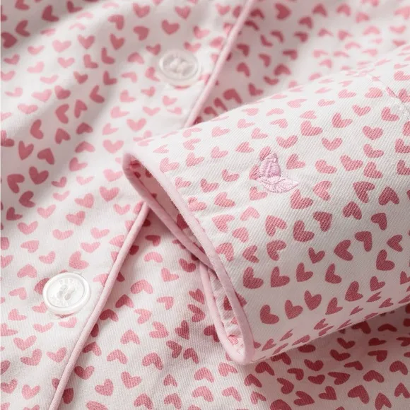 Petite Plume Women's Twill Nightshirt in Sweethearts White Pink Size Medium