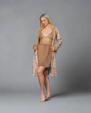 Short shirt and elegant short robe