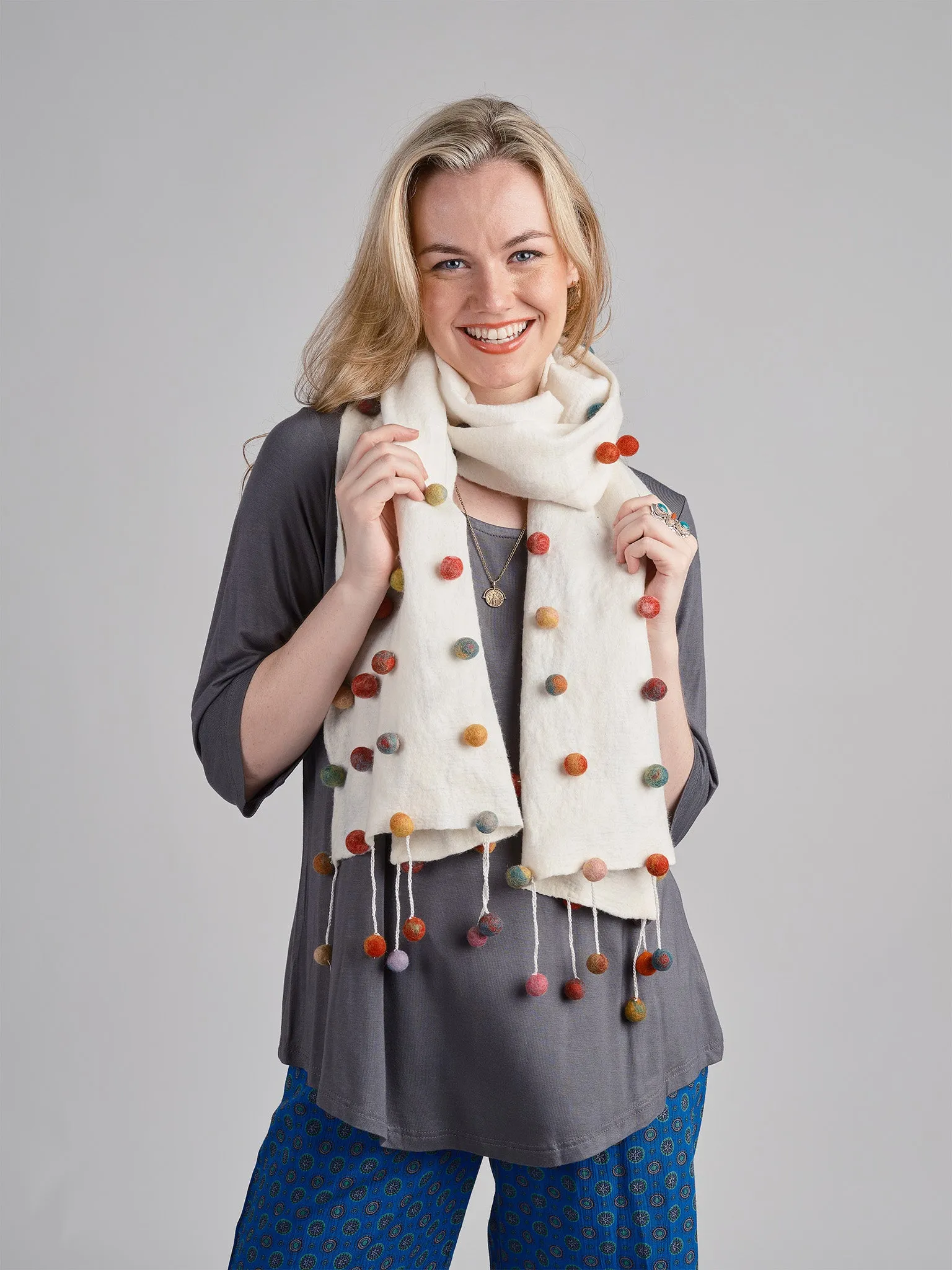 Sugar Dot wool Scarf