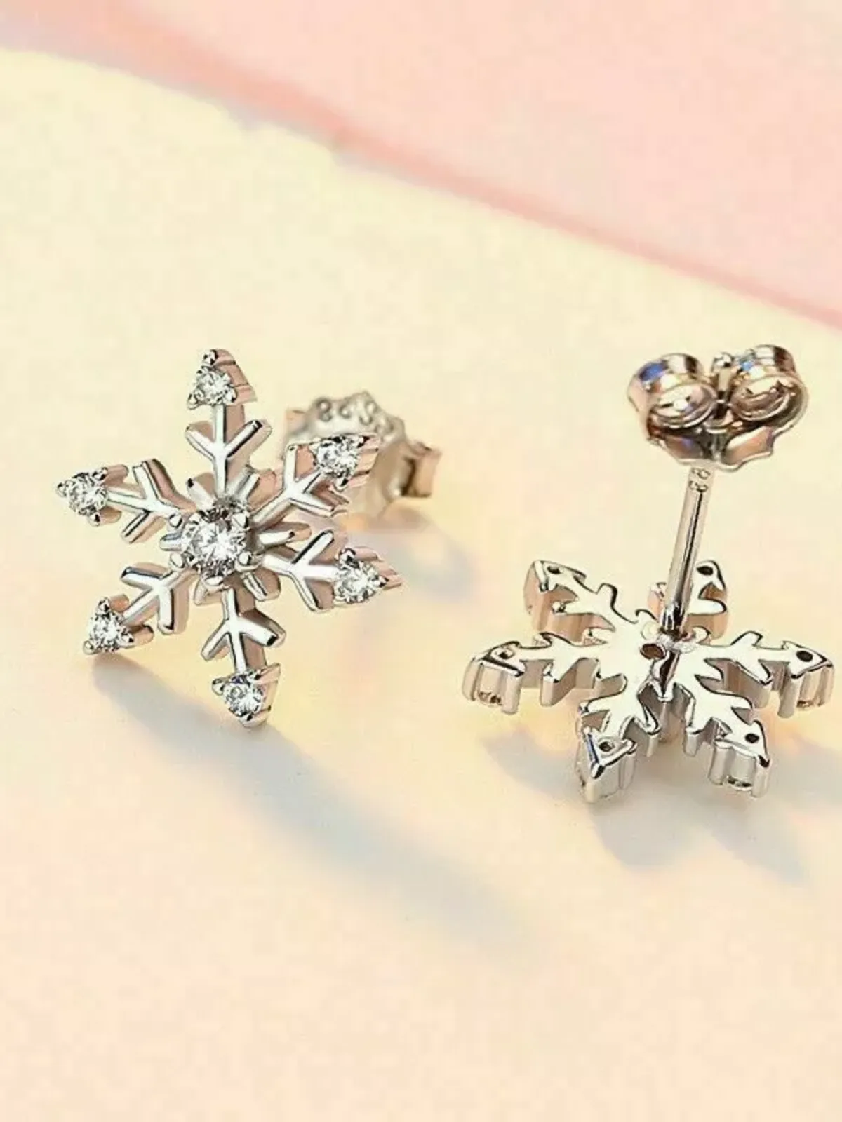 Sweet Snowflake Earrings