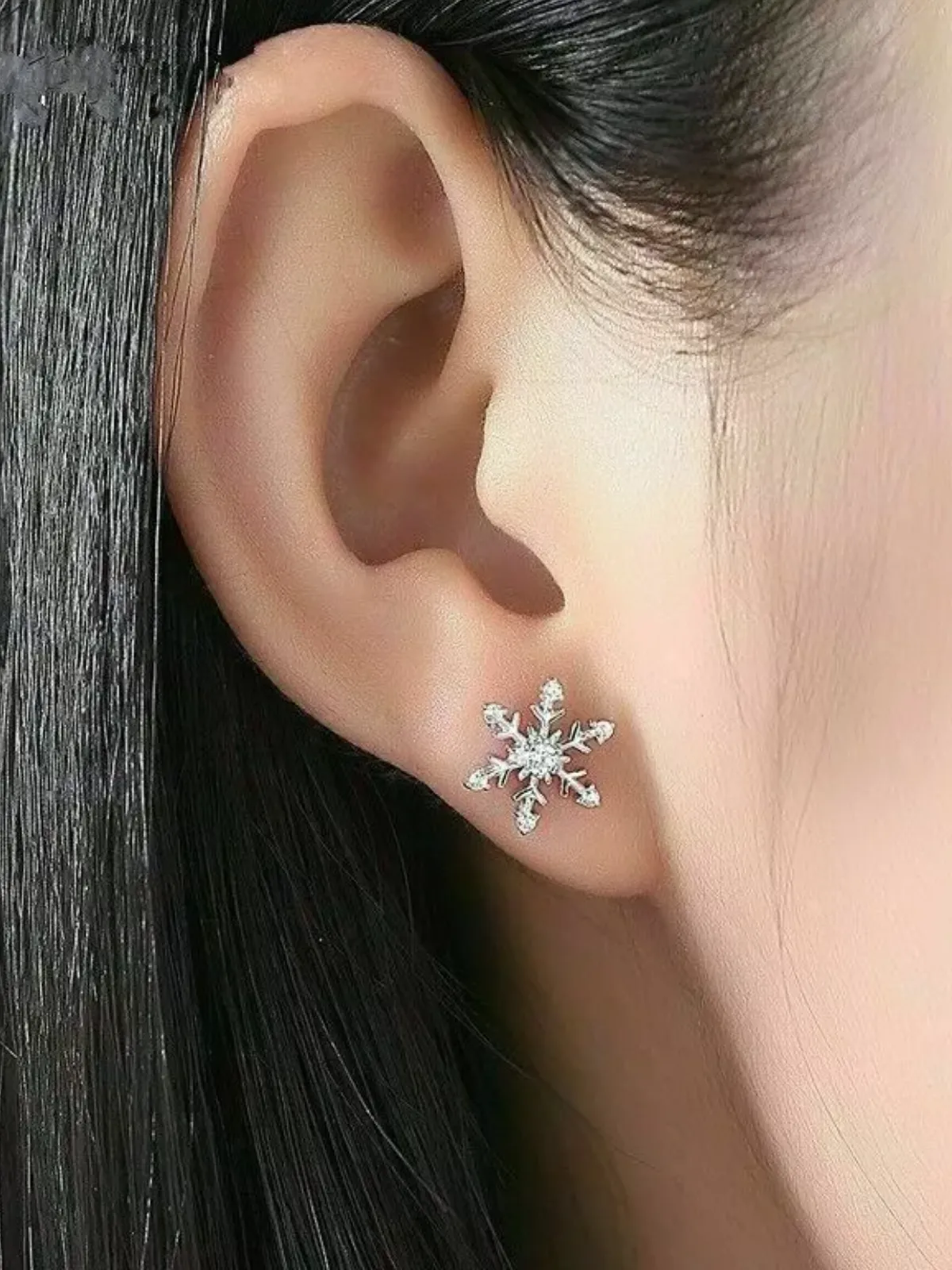 Sweet Snowflake Earrings