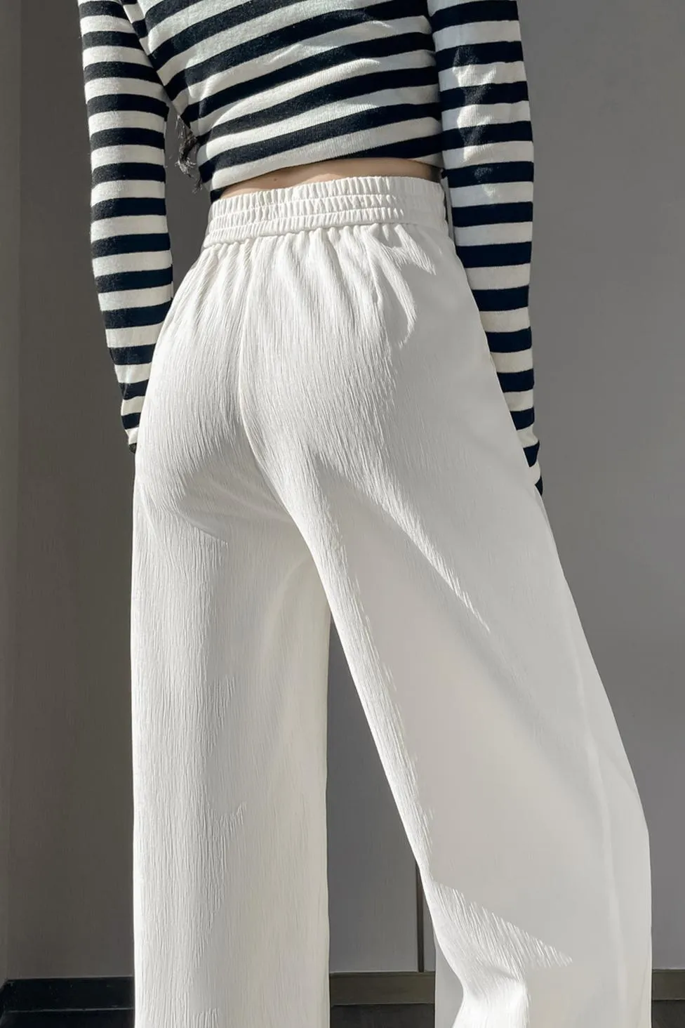 Women's Crinkled Gauze Straight Leg Pants for Effortless Style